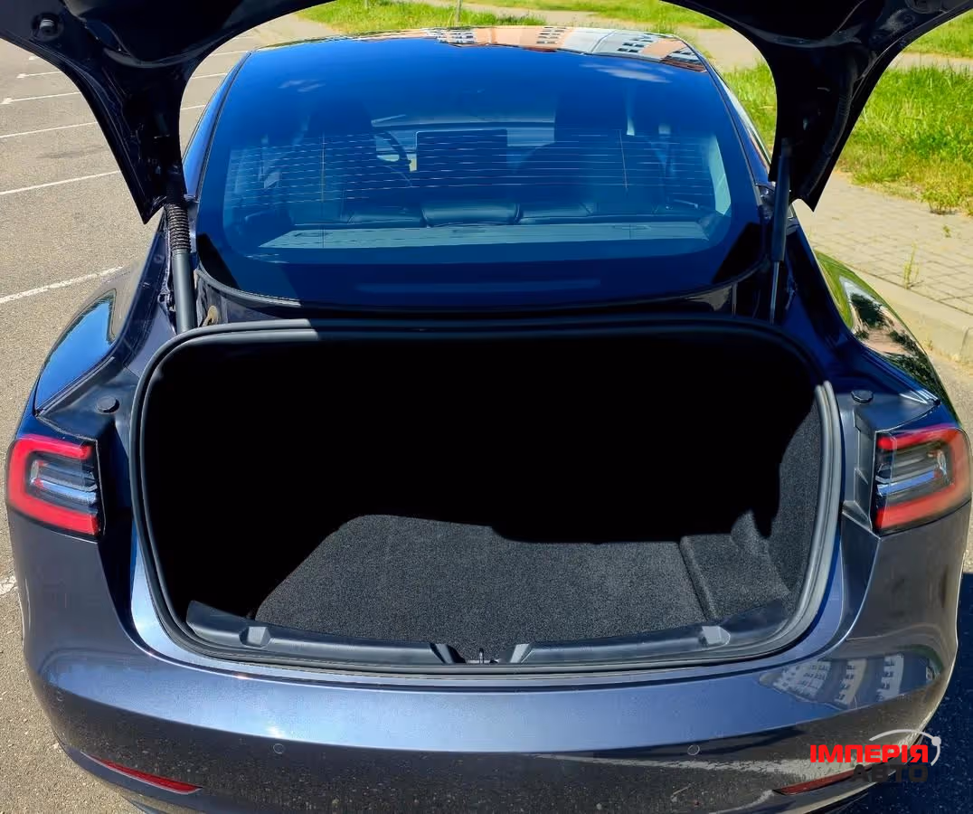 Tesla Model 3 - фото 7