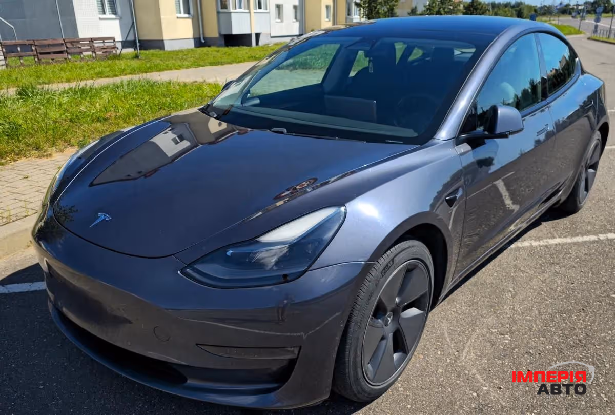 Tesla Model 3 - фото 2