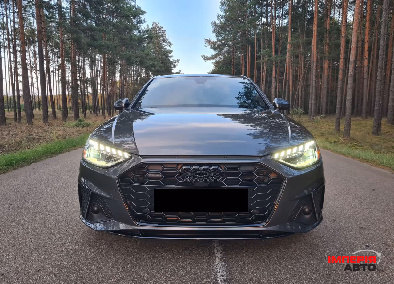 Audi A4 - фото 2