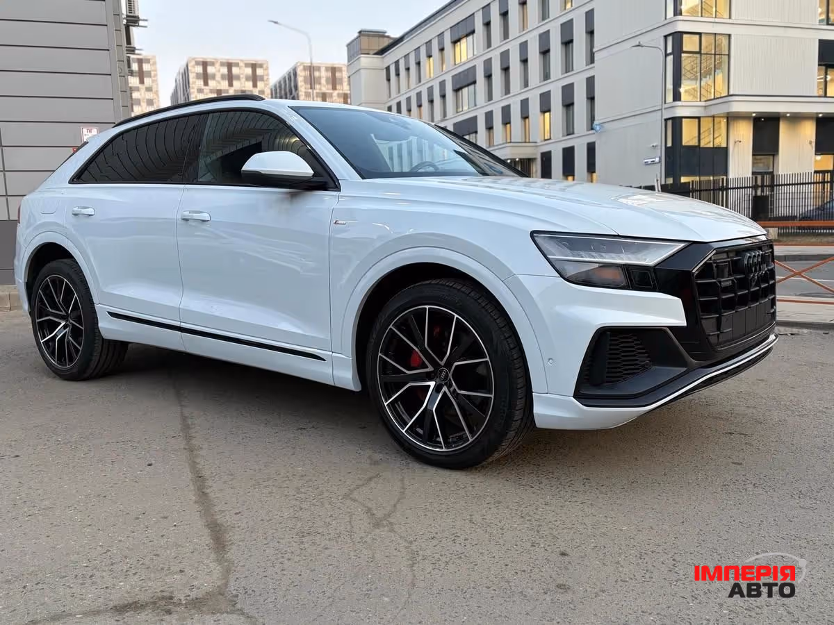 Audi Q8 - фото 4