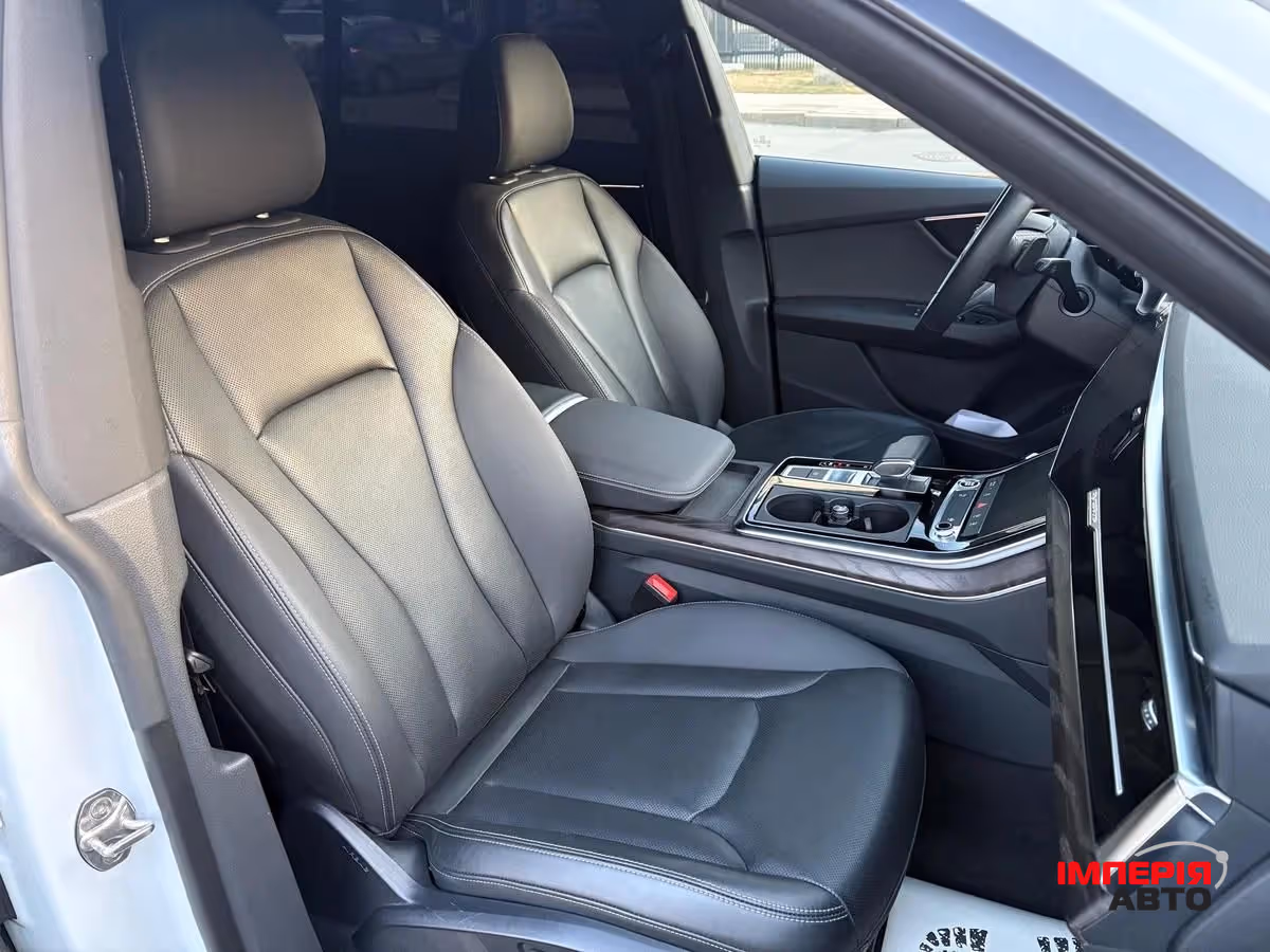Audi Q8 - фото 11
