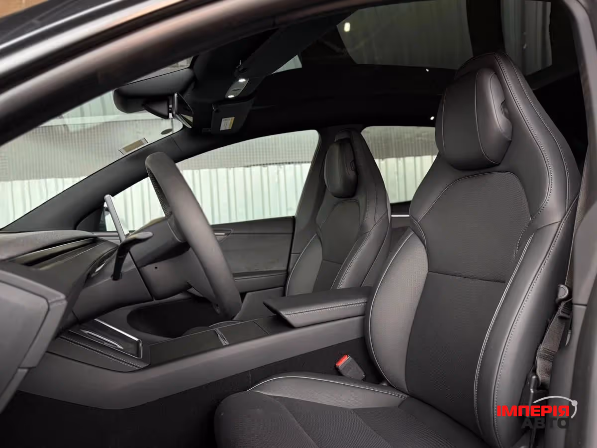 Tesla Model Y - фото 7