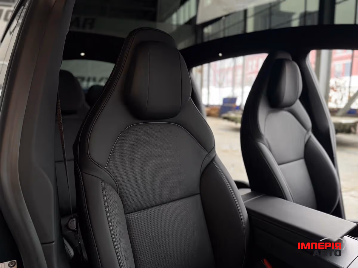 Tesla Model Y - фото 9