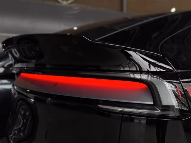 Tesla Model Y - фото 4