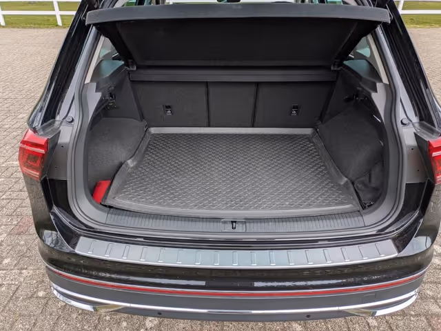 Volkswagen Tiguan - фото 4