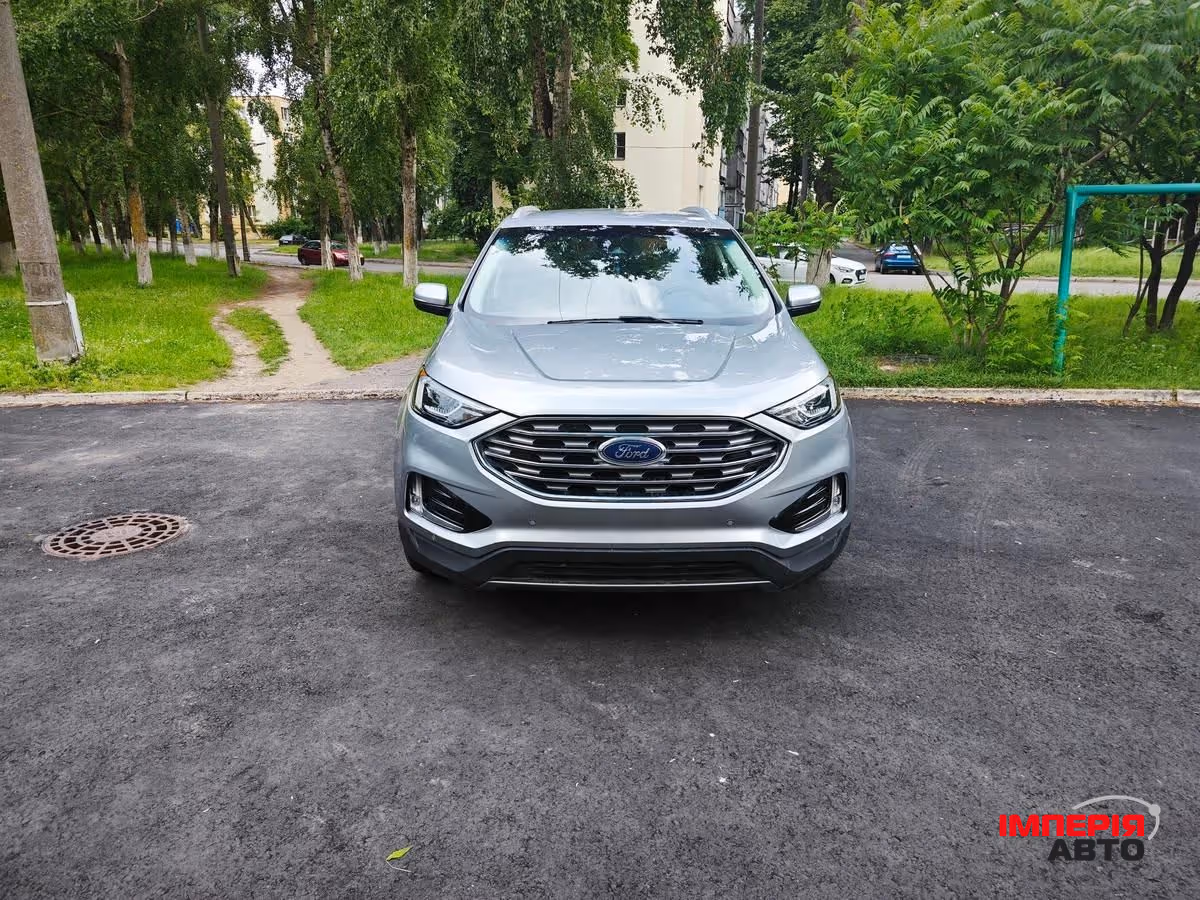 Ford Edge - фото 1