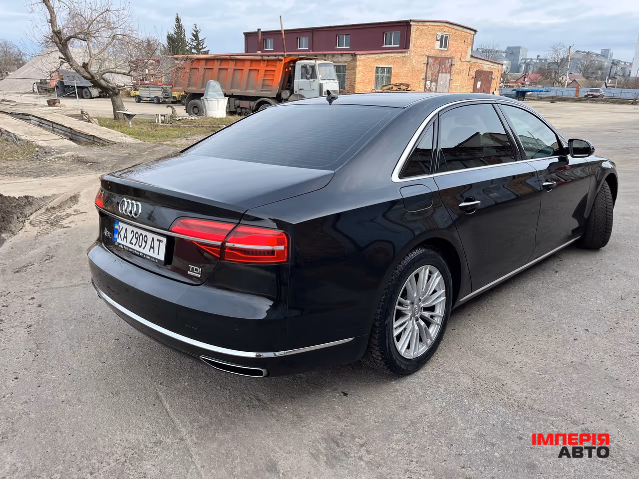Audi A8 - фото 4