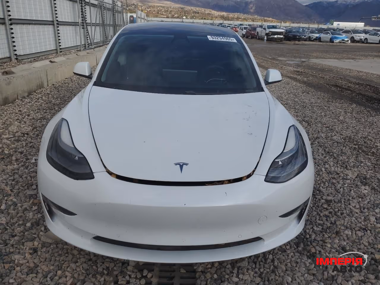 Tesla Model 3 - фото 1