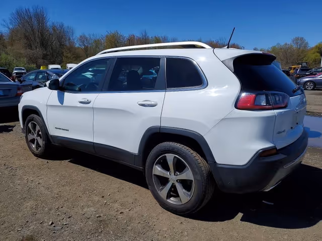 Jeep Cherokee - фото 2