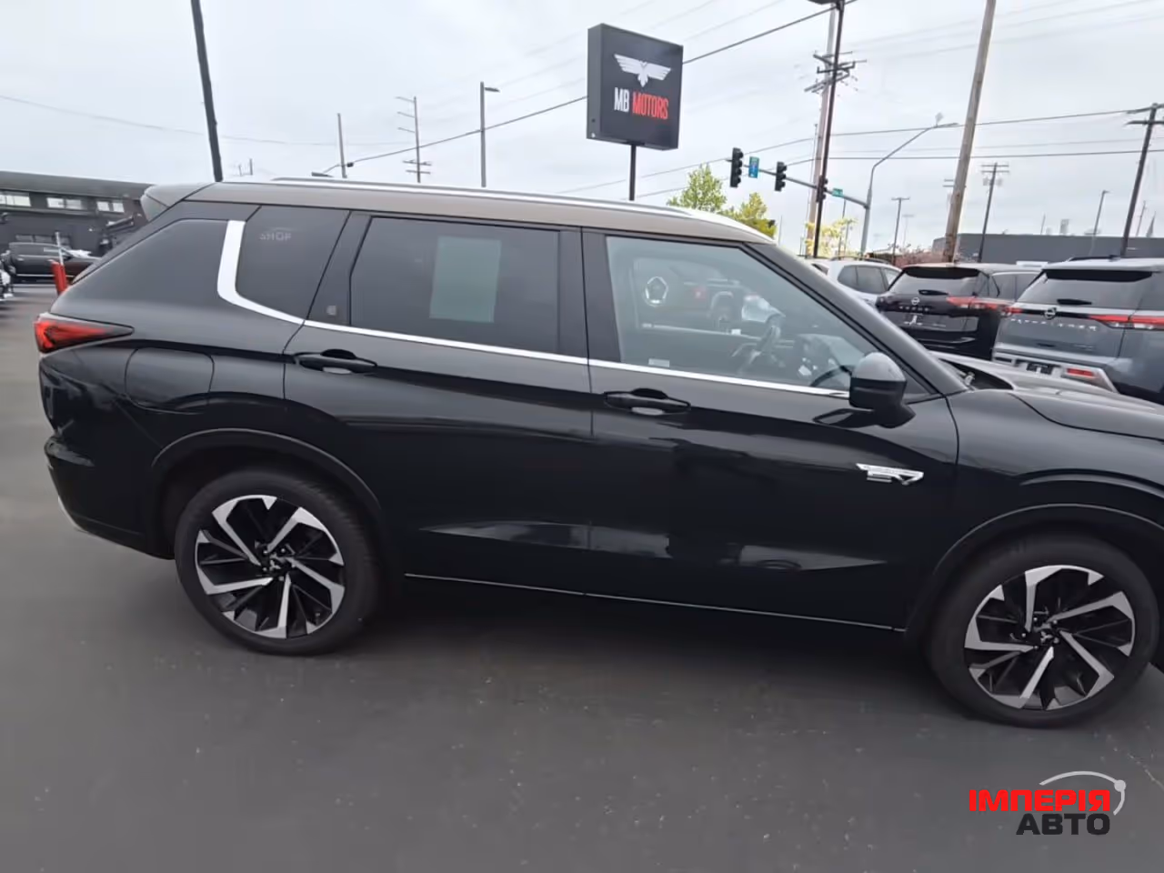Mitsubishi Outlander - фото 4