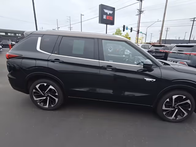 Mitsubishi Outlander - фото 4