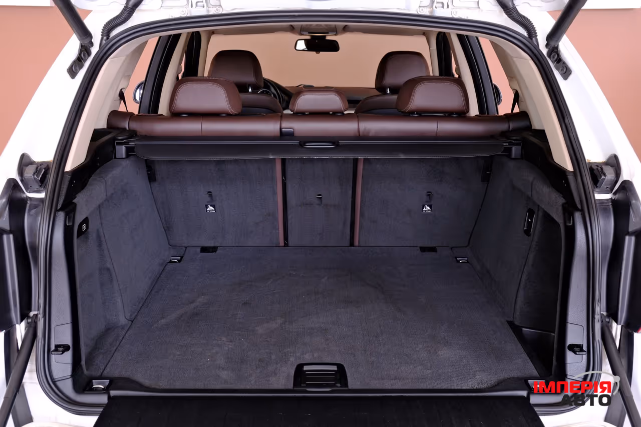 BMW X5 - фото 9