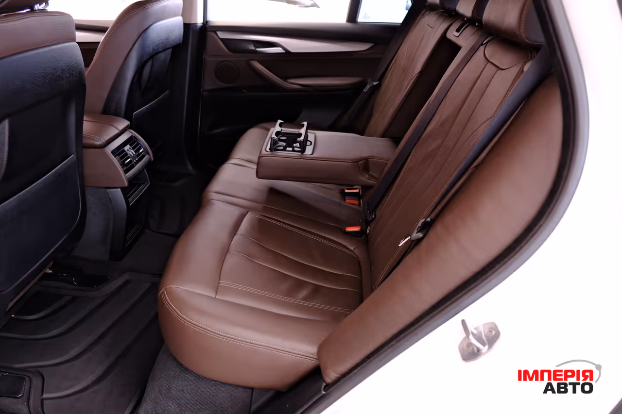 BMW X5 - фото 8