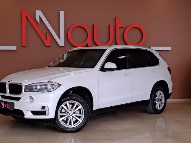 BMW X5 - фото 1