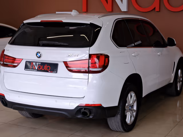 BMW X5 - фото 5