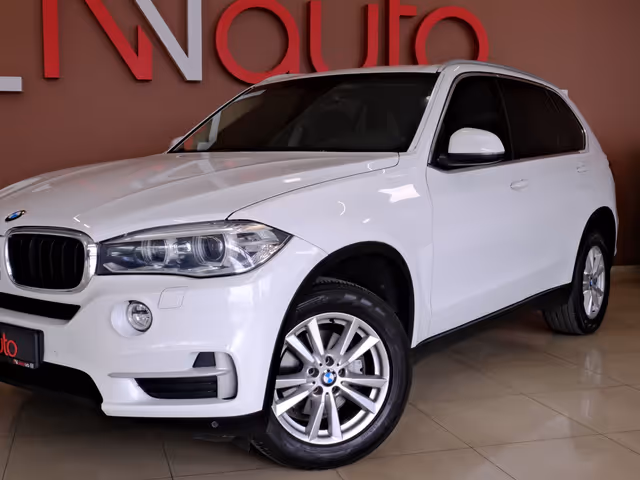 BMW X5 - фото 2