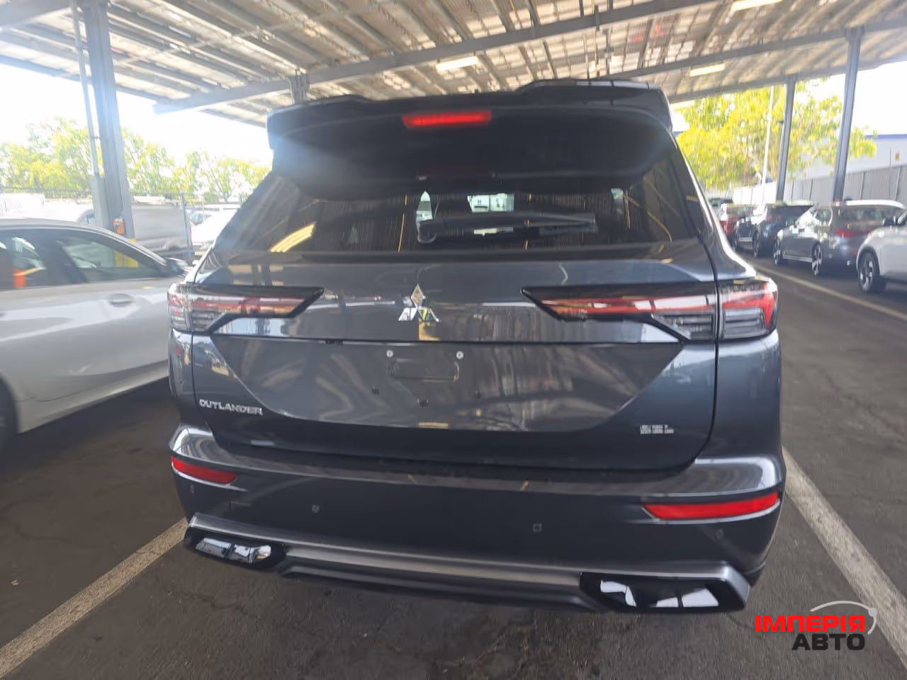 Mitsubishi Outlander - фото 5