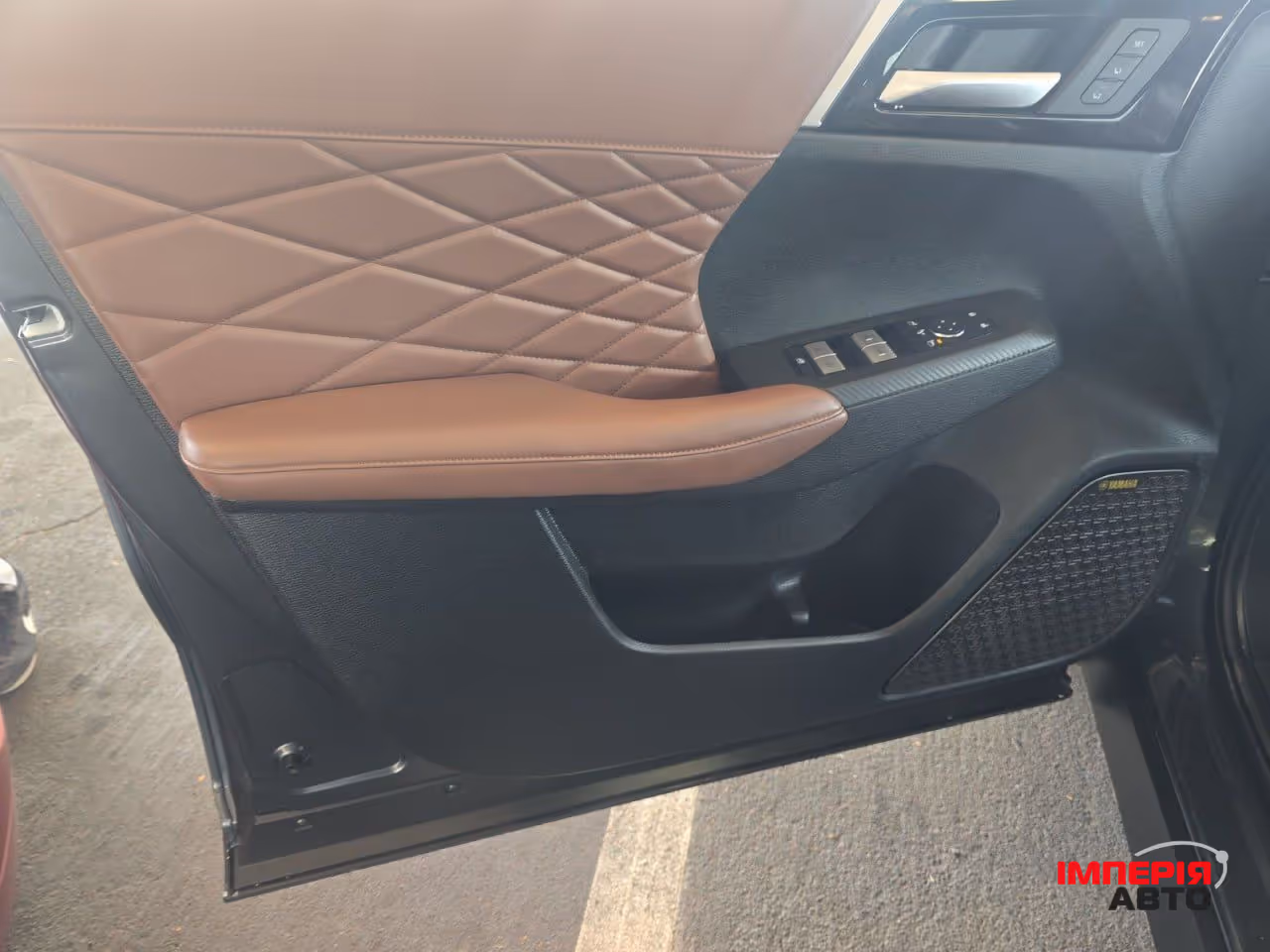 Mitsubishi Outlander - фото 8