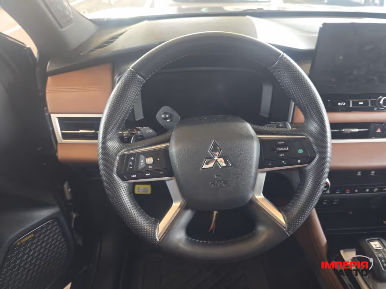 Mitsubishi Outlander - фото 9