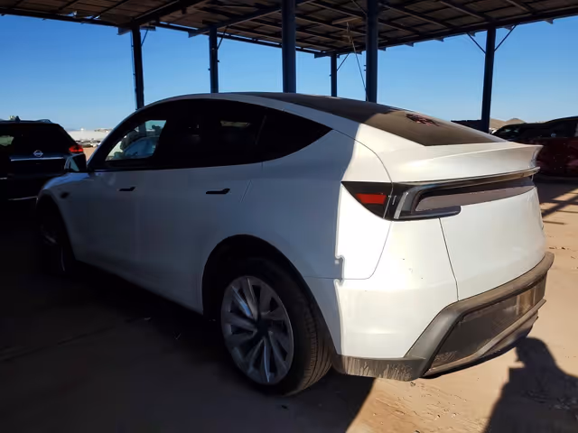 Tesla Model Y - фото 5