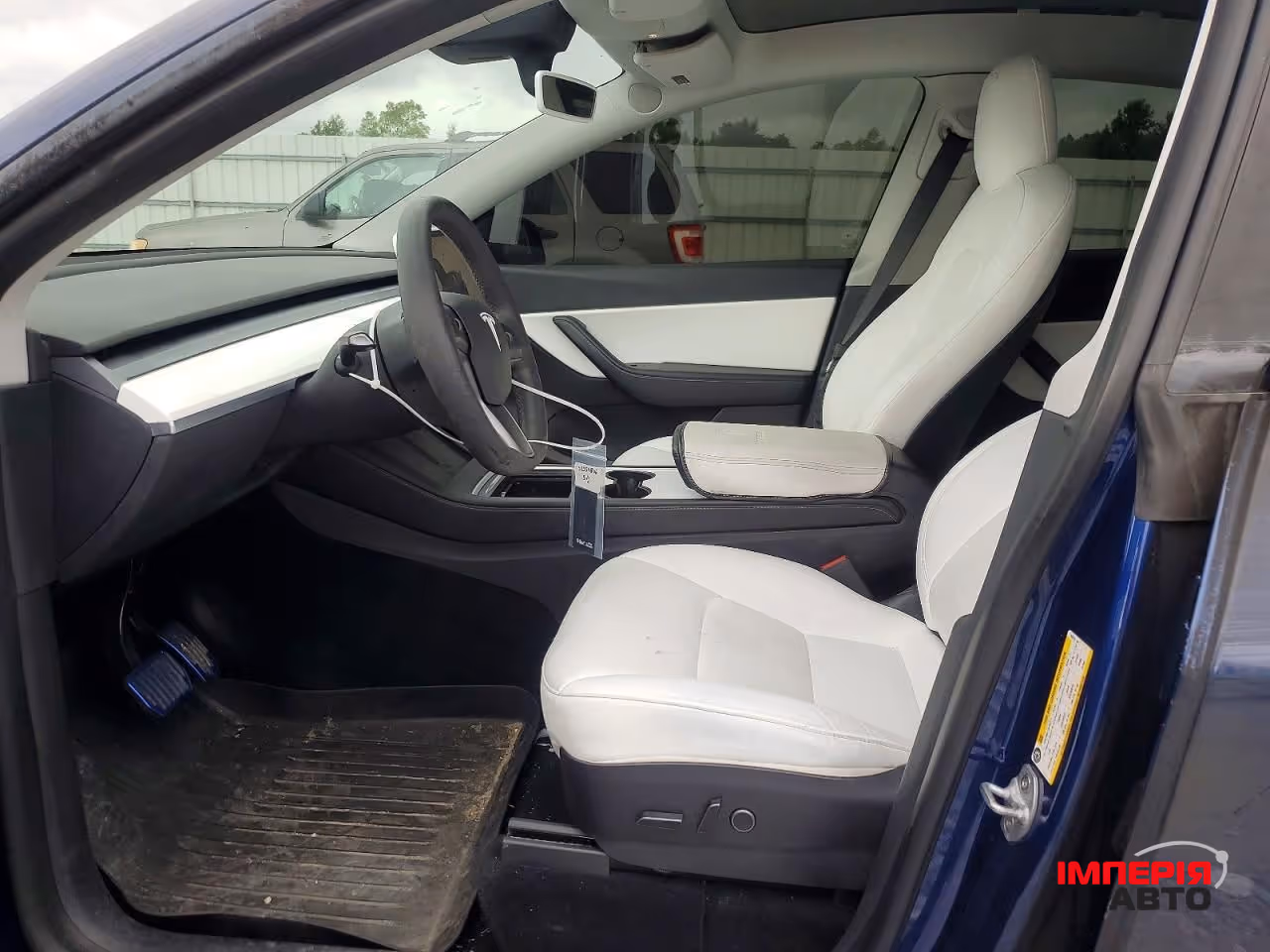 Tesla Model Y - фото 8