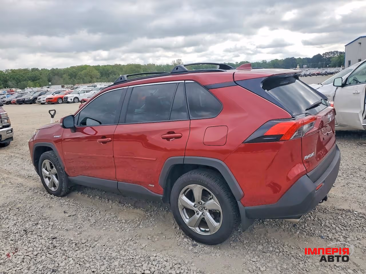 Toyota RAV4 - фото 4