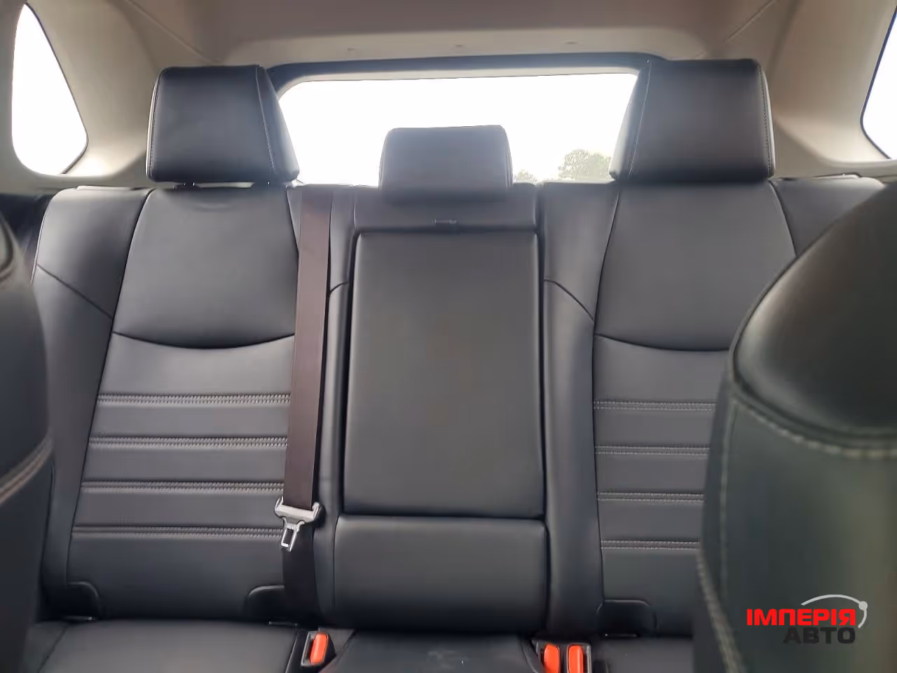 Toyota RAV4 - фото 10