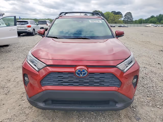 Toyota RAV4 - фото 1