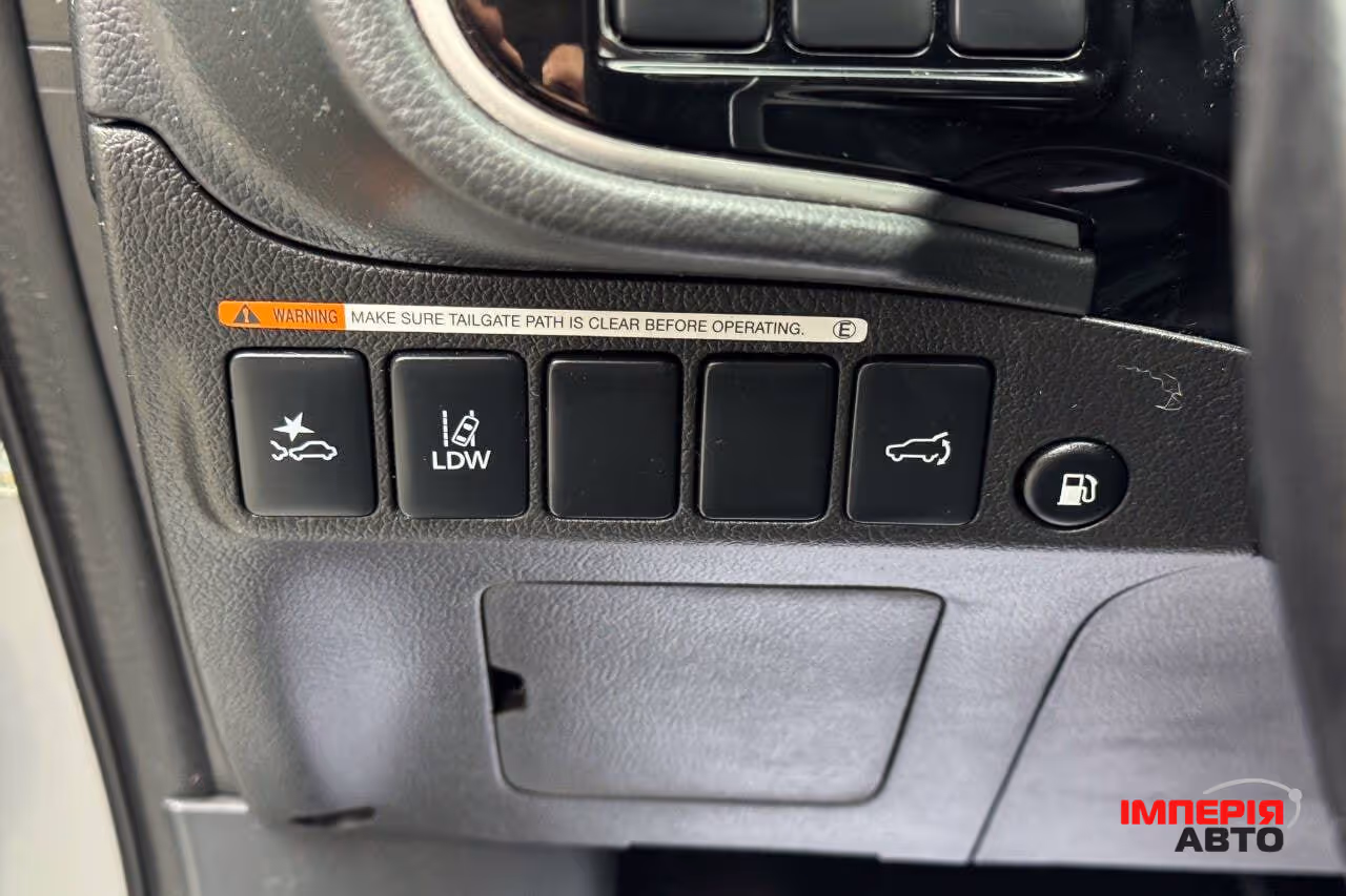 Mitsubishi Outlander - фото 17