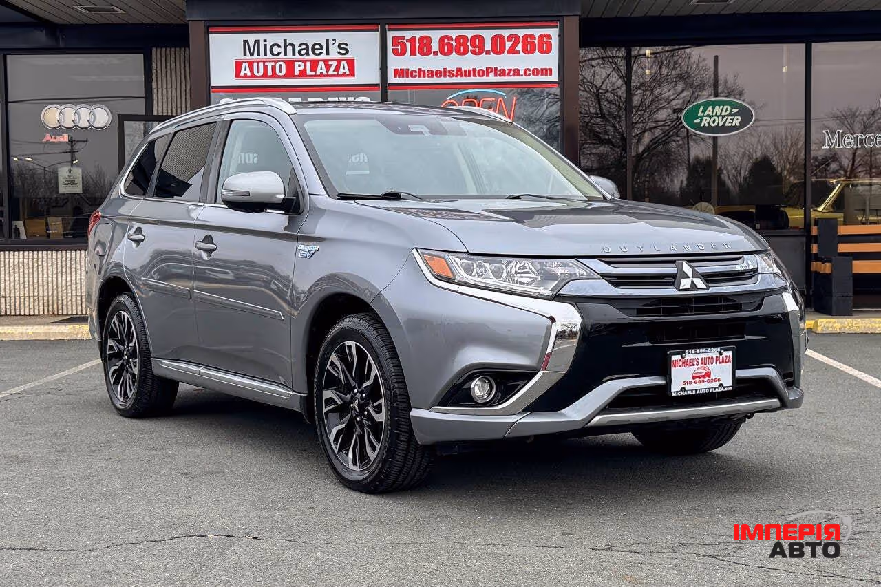 Mitsubishi Outlander - фото 1
