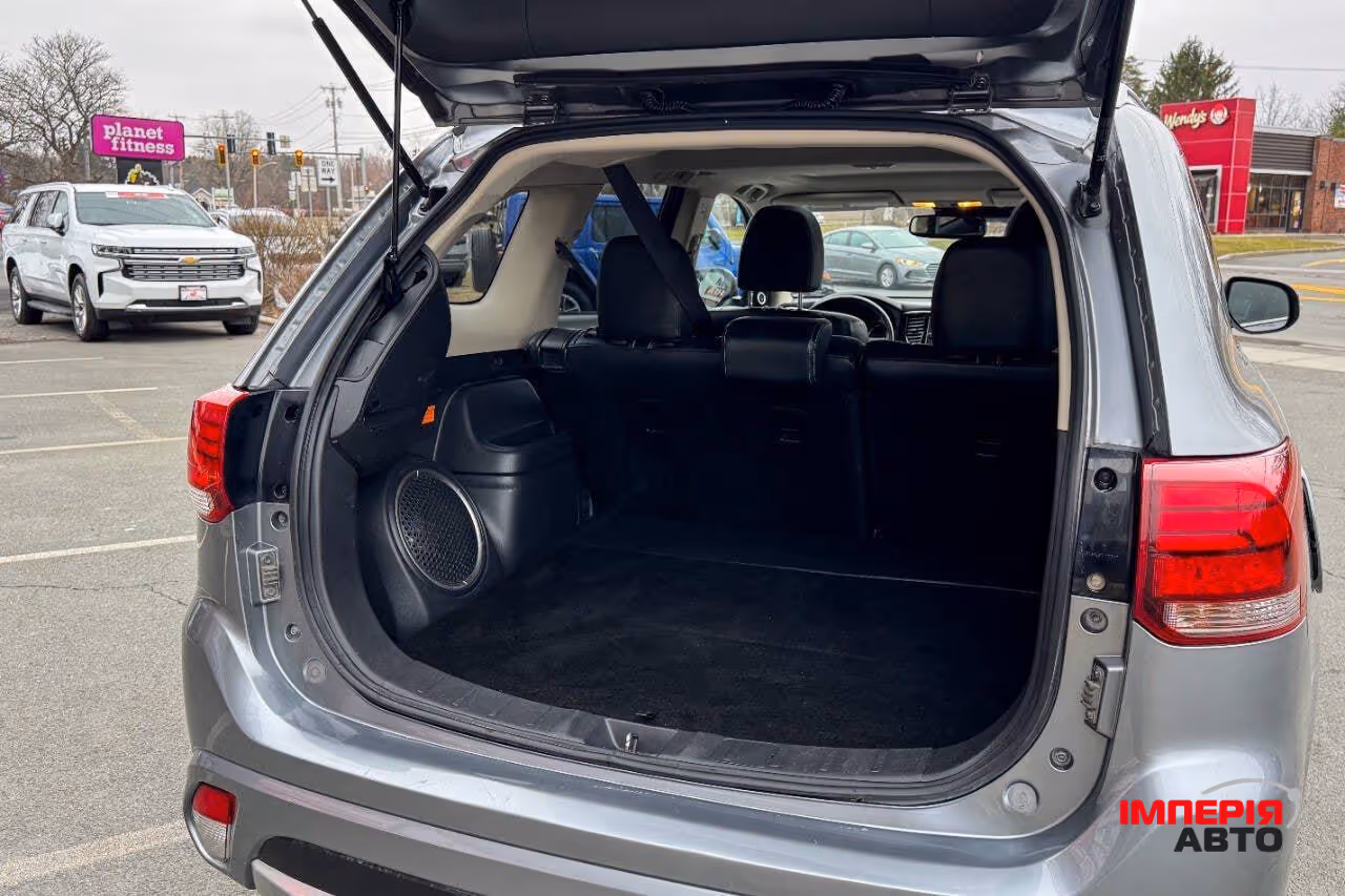 Mitsubishi Outlander - фото 15