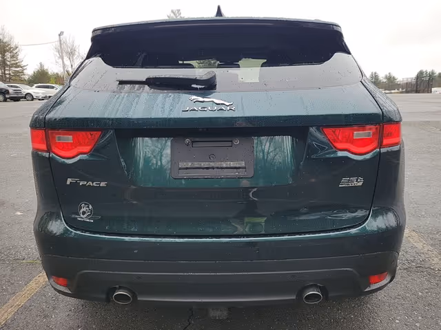 Jaguar F-Pace - фото 3