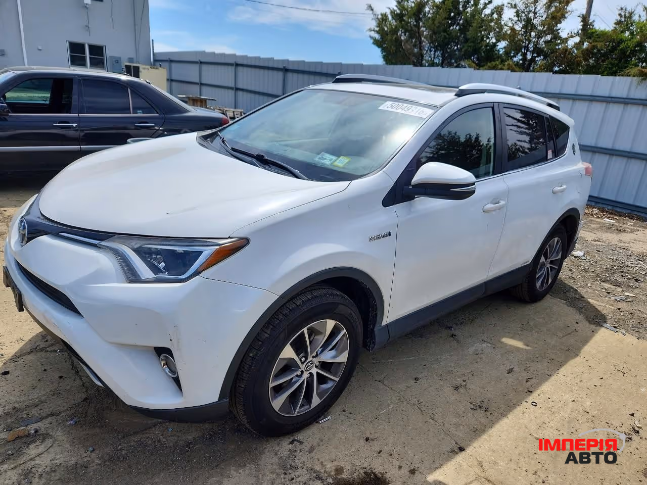 Toyota RAV4 - фото 3