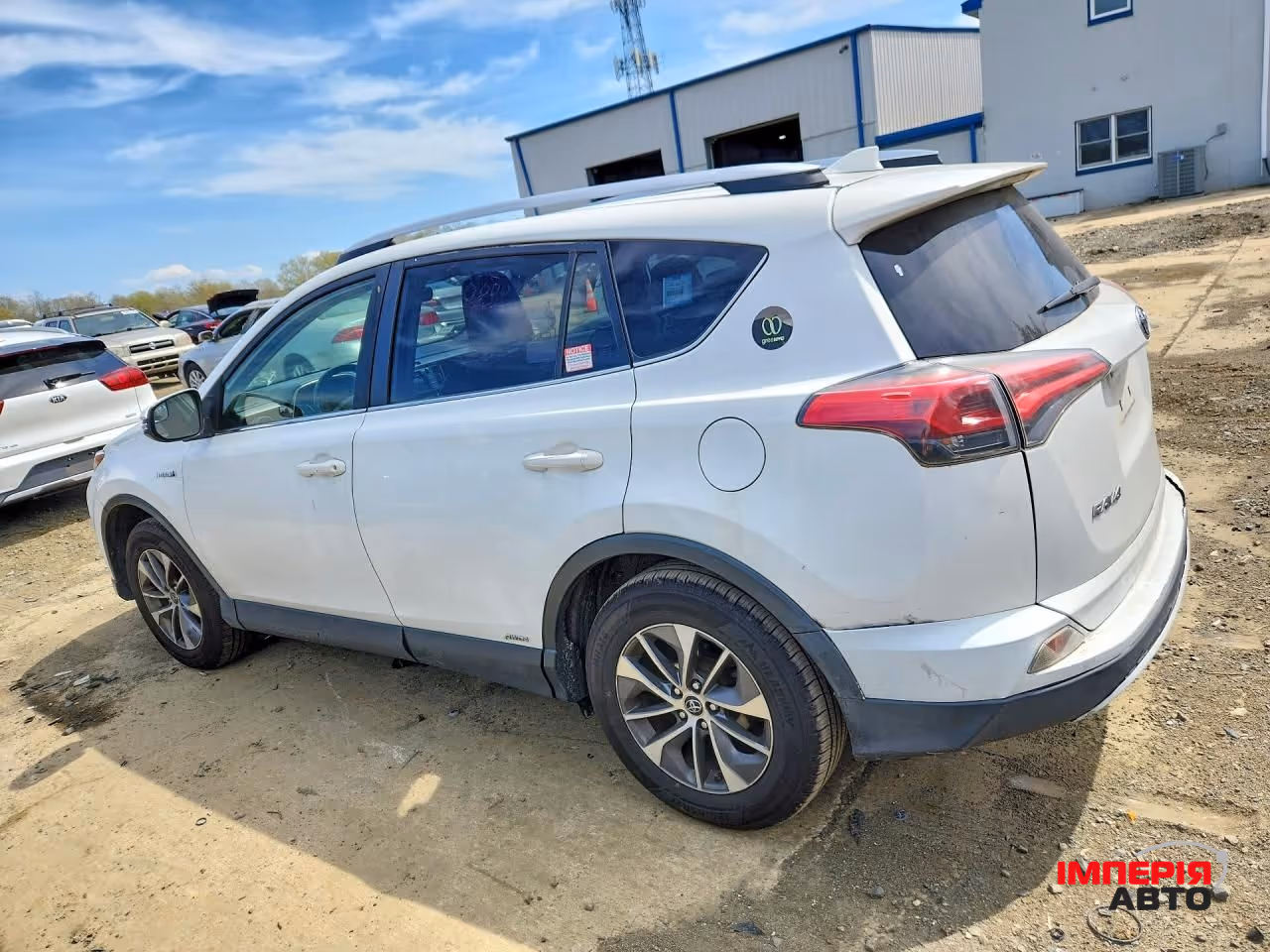 Toyota RAV4 - фото 5