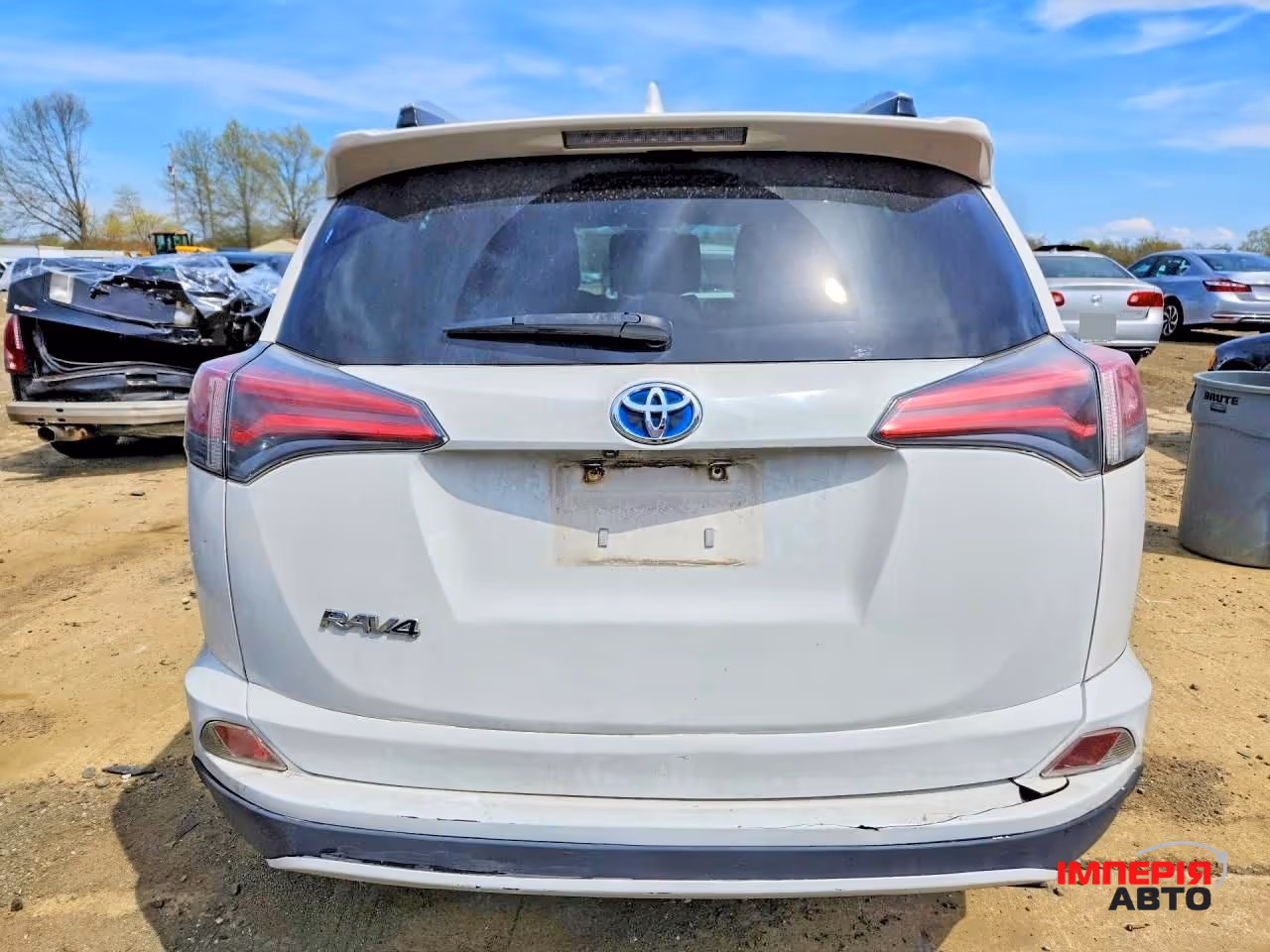Toyota RAV4 - фото 6