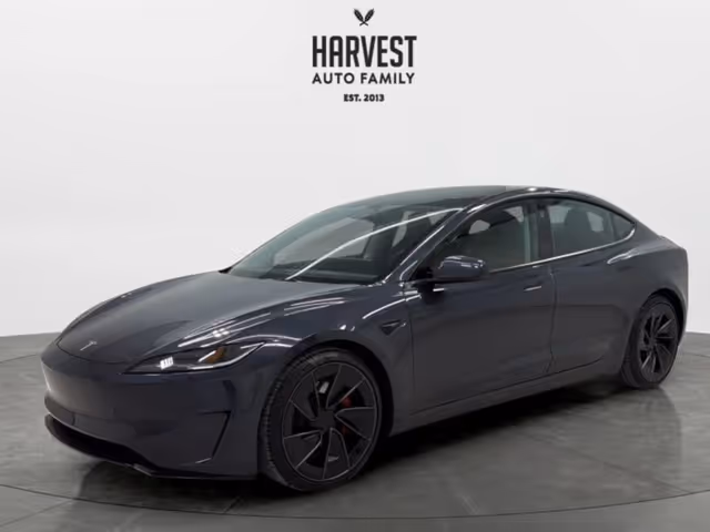 Tesla Model 3 - фото 1