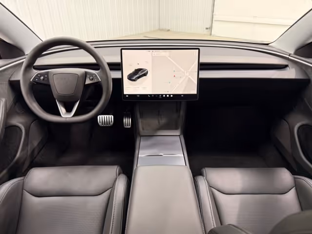 Tesla Model 3 - фото 5
