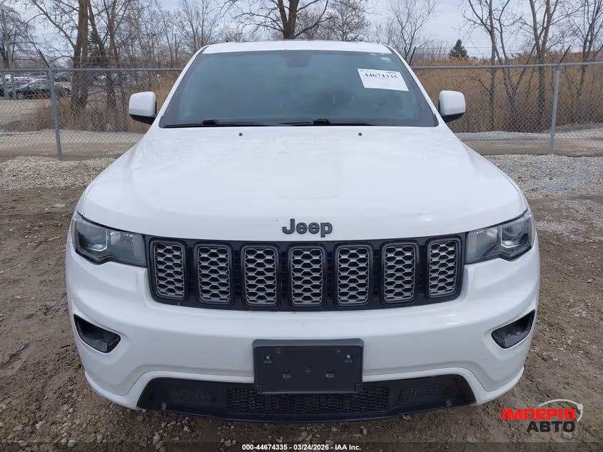 Jeep Grand Cherokee - фото 1