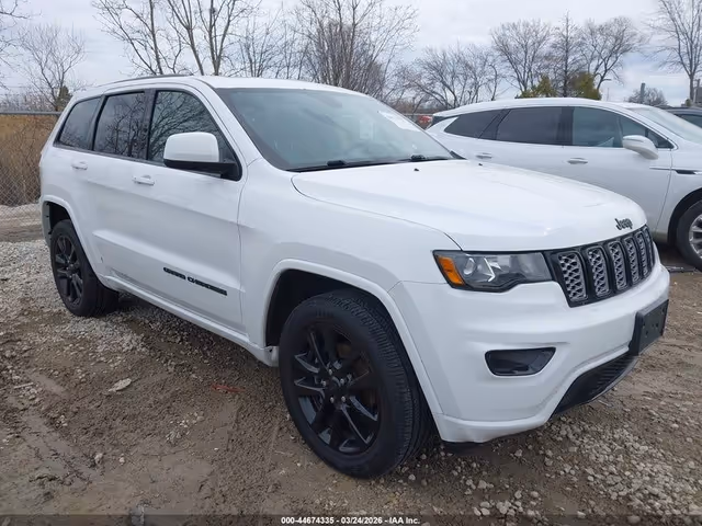 Jeep Grand Cherokee - фото 3