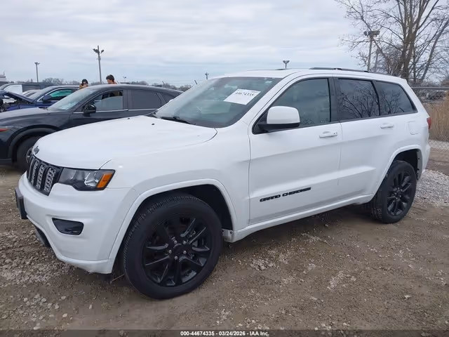 Jeep Grand Cherokee - фото 2