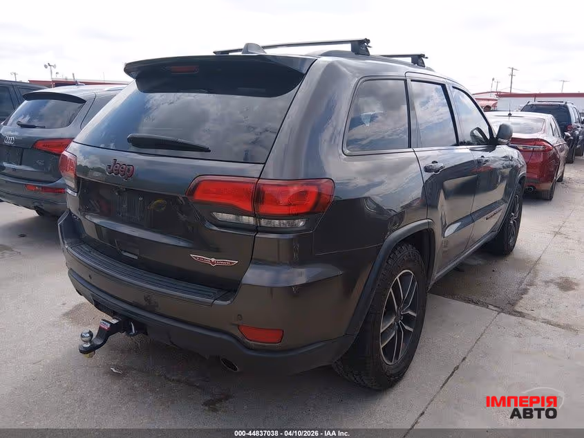 Jeep Grand Cherokee - фото 4