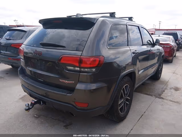 Jeep Grand Cherokee - фото 4