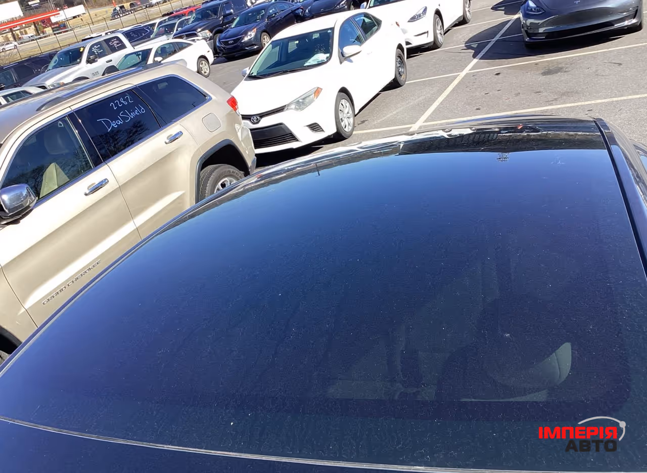 Tesla Model Y - фото 12