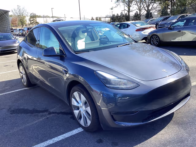 Tesla Model Y - фото 3