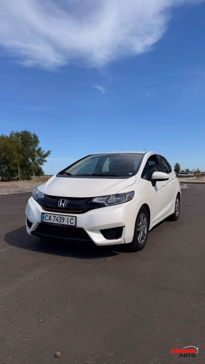Honda Fit - фото 1