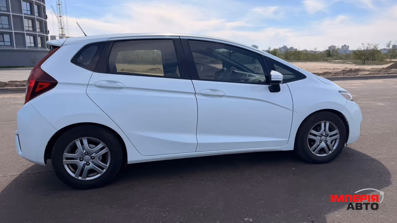 Honda Fit - фото 7