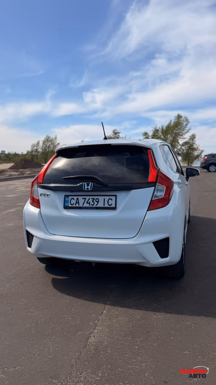 Honda Fit - фото 6