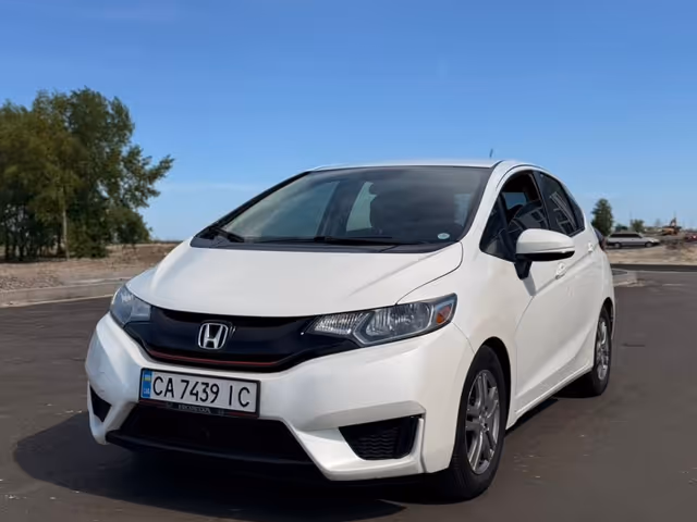 Honda Fit - фото 1