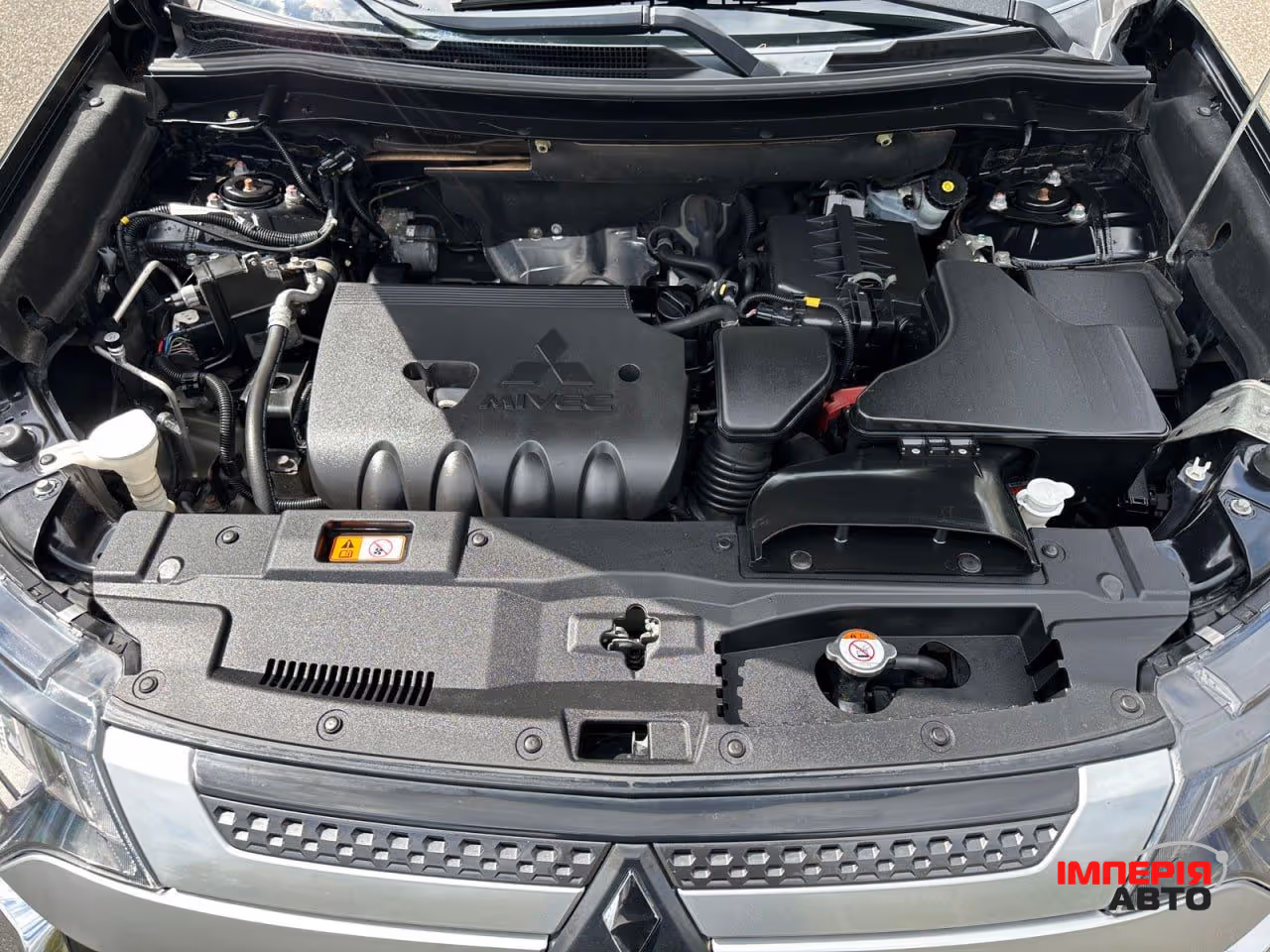 Mitsubishi Outlander - фото 18