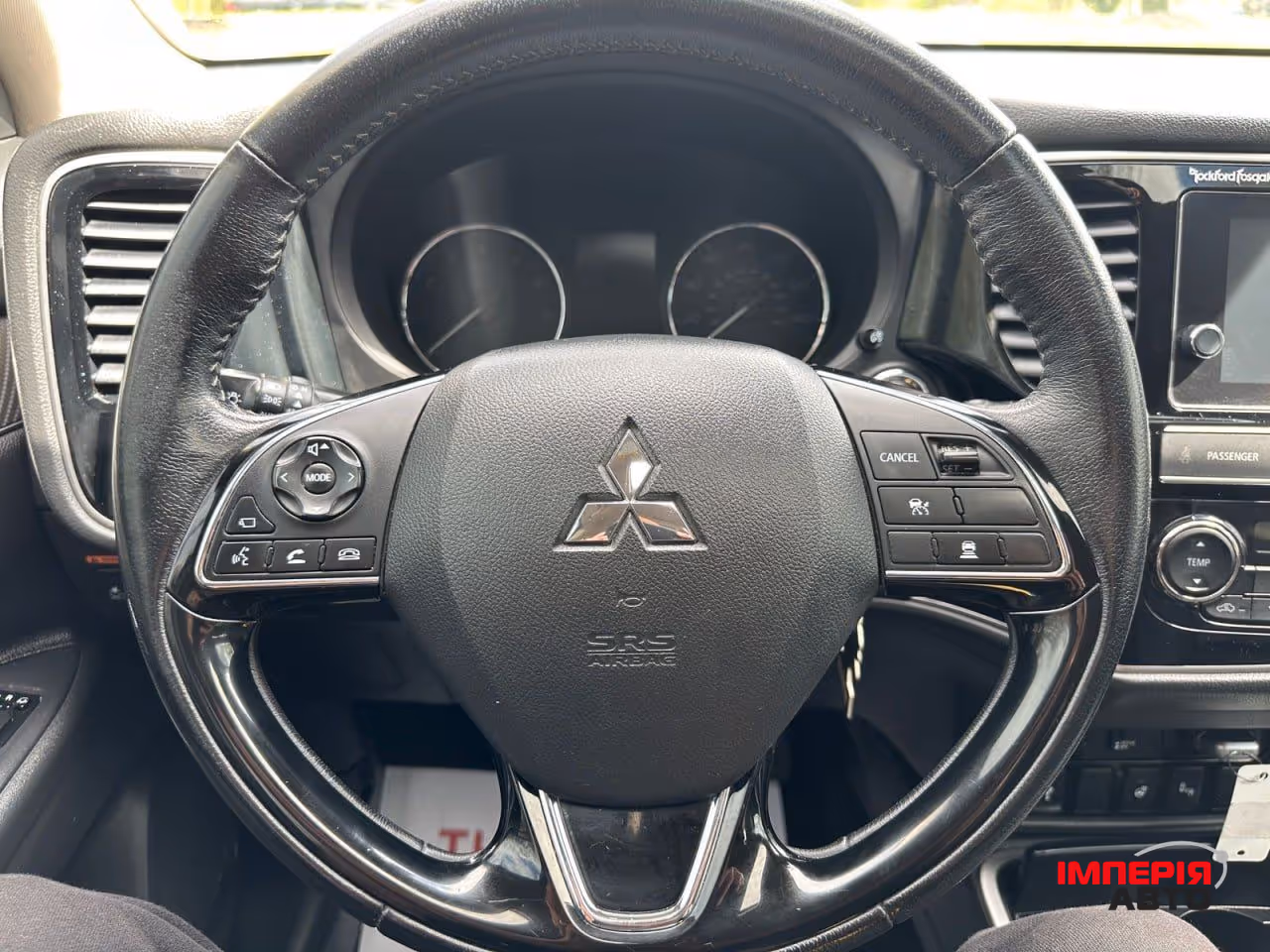 Mitsubishi Outlander - фото 17